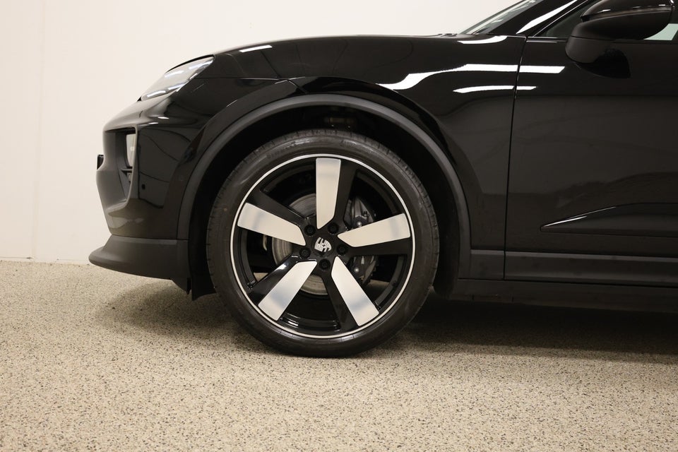 Porsche Macan 4 5d