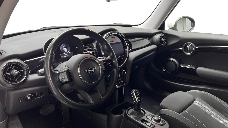 MINI Cooper SE Essential 3d