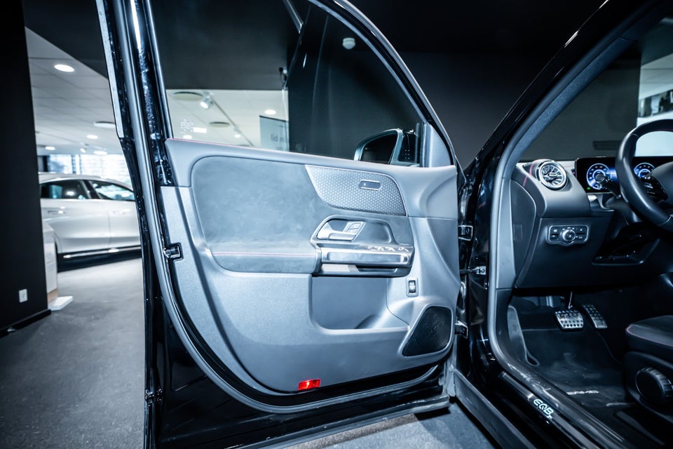 Mercedes EQB350 AMG Advance Plus 4Matic 5d