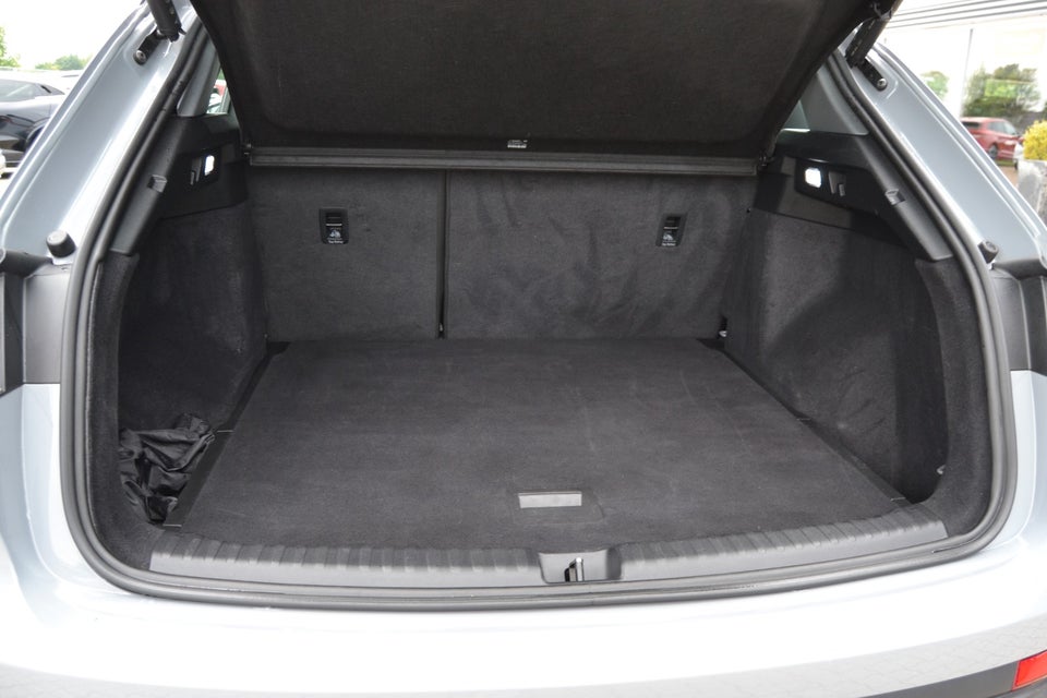 Audi Q4 e-tron 40  5d