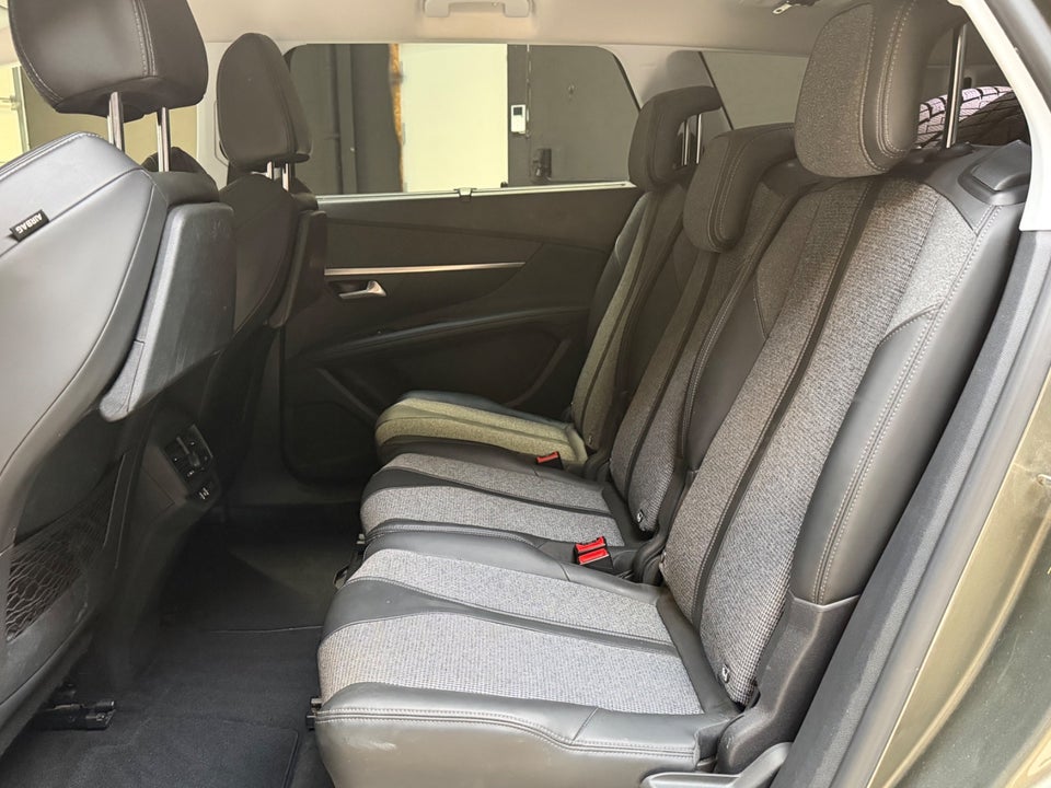 Peugeot 5008 1,6 BlueHDi 120 Allure 7prs 5d