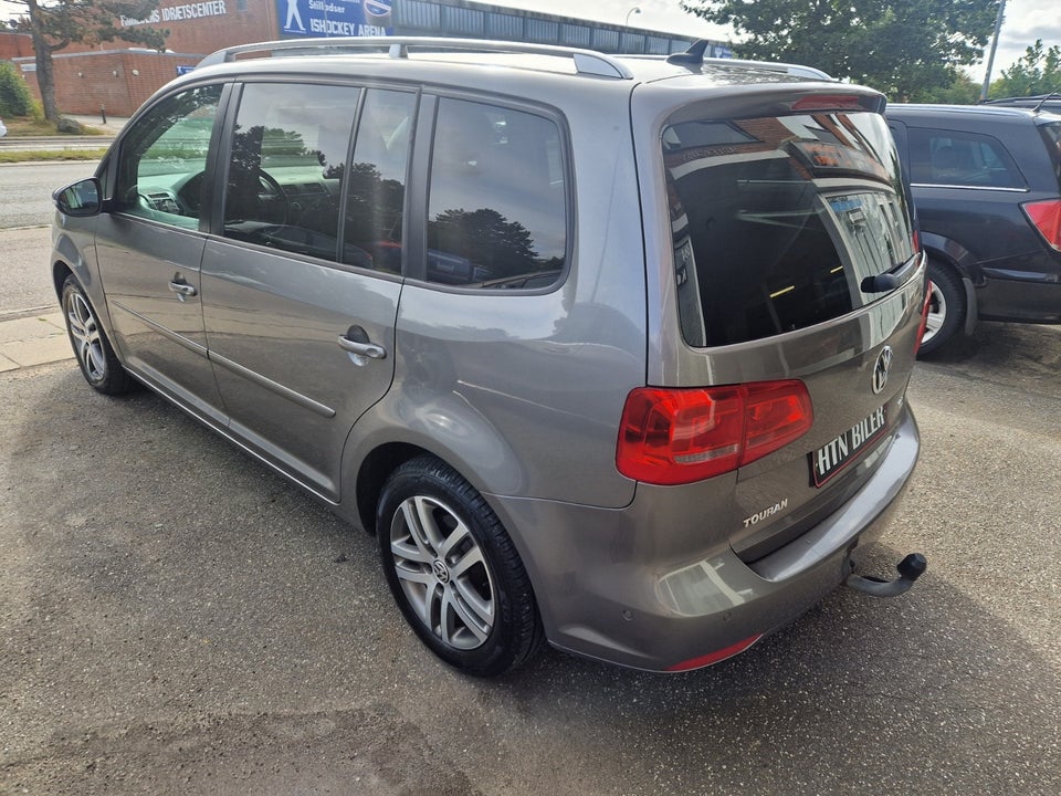 VW Touran 1,6 TDi 105 Trendline DSG 7prs 5d