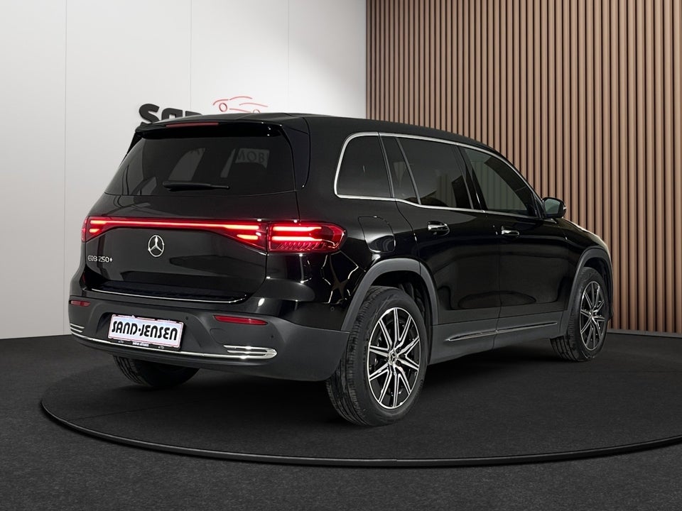 Mercedes EQB250+ Electric Art 5d