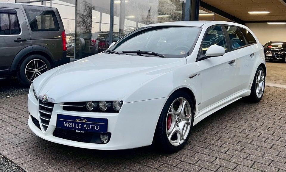 Alfa Romeo 159 2,4 JTDm 210 Ti Sportwagon 5d