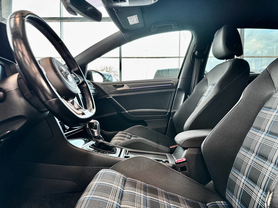 VW Golf VII 1,4 GTE DSG 5d