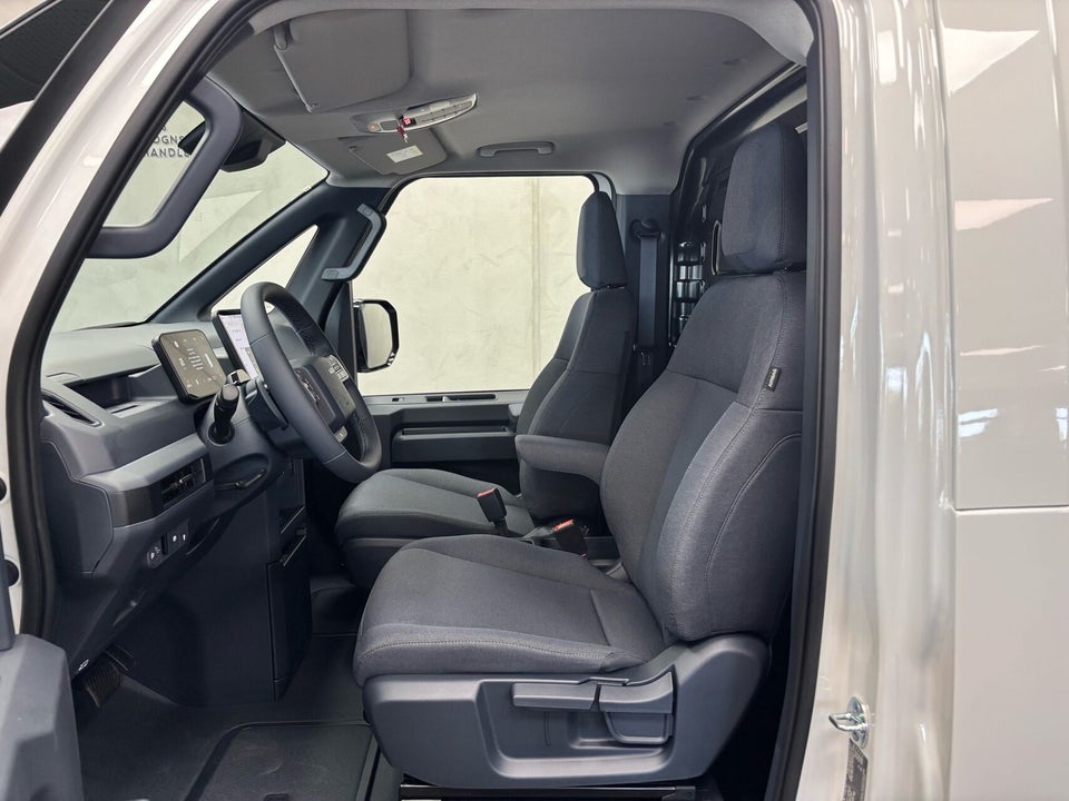 Kia PV5 71 Cargo L2H1 Long Range Work Pro