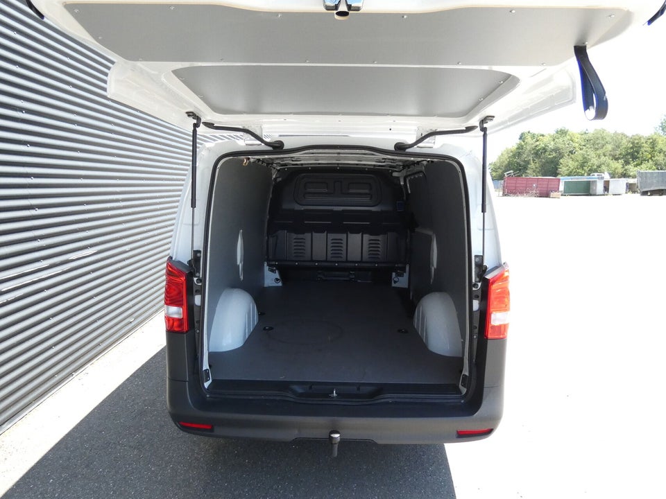 Mercedes Vito 114 2,0 CDi A2 Kassevogn PRO aut. RWD