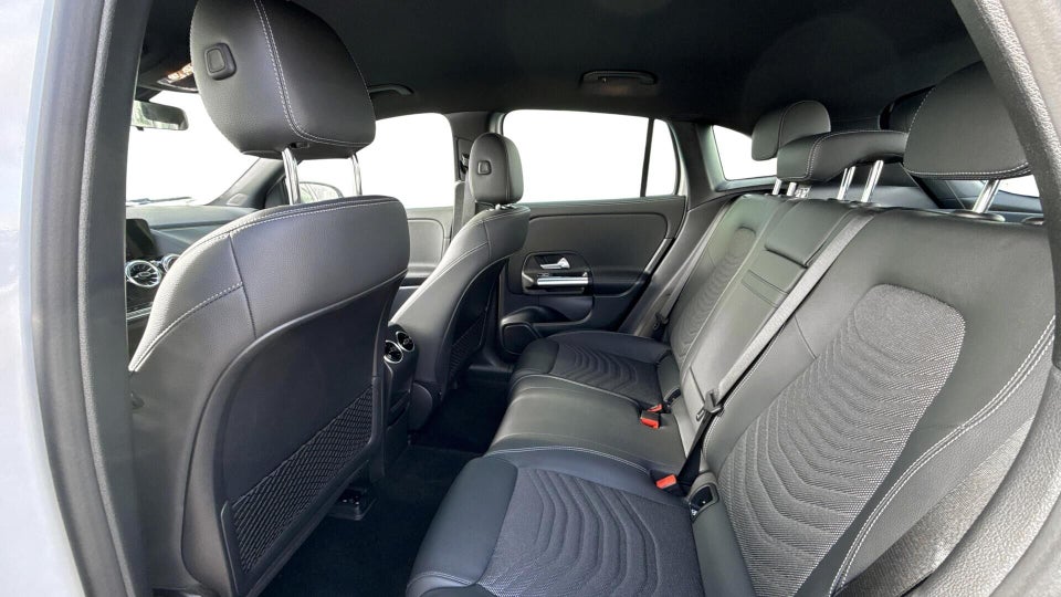 Mercedes EQA250+ Progressive 5d