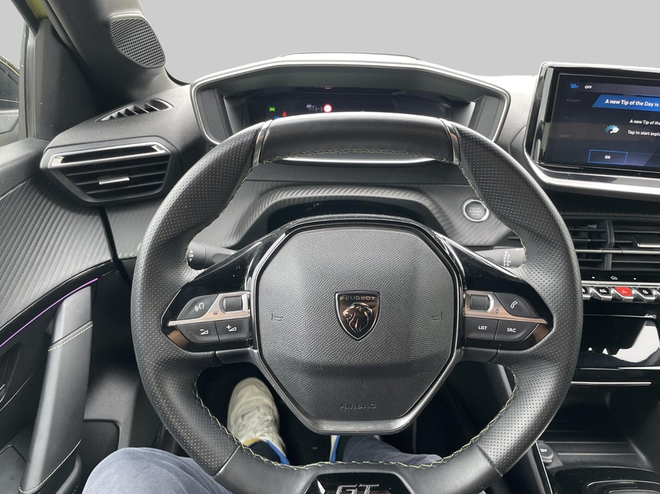 Peugeot e-208 54 GT 5d