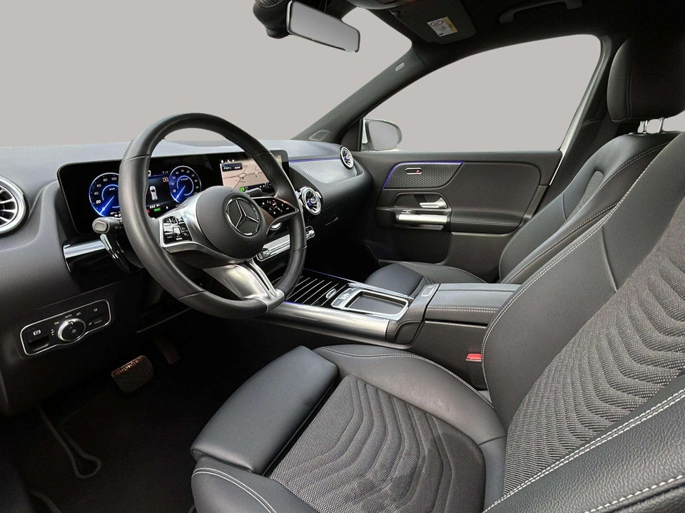 Mercedes EQA250+ Progressive 5d