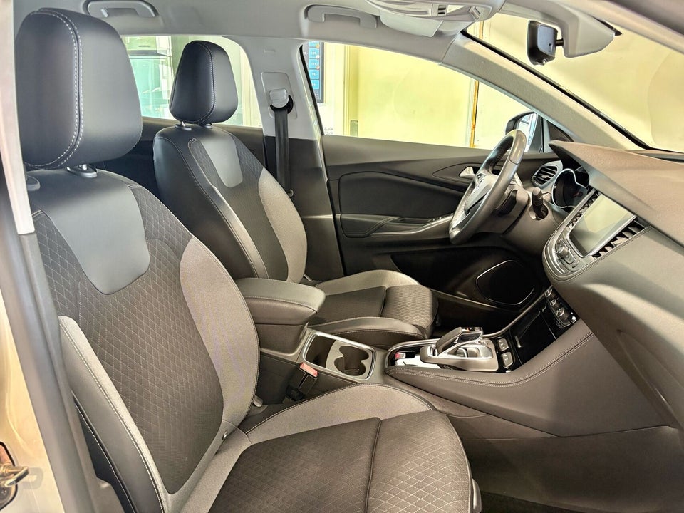 Opel Grandland X 1,6 Hybrid Cosmo Prestige aut. 5d