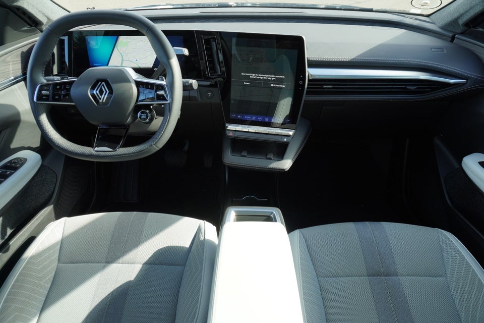 Renault Scenic E-Tech 87 Iconic 5d