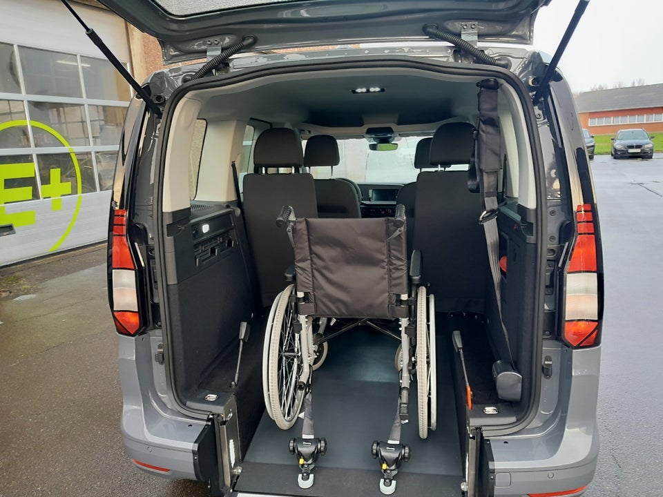 VW Caddy 1,5 TSi 114 Family DSG 5d