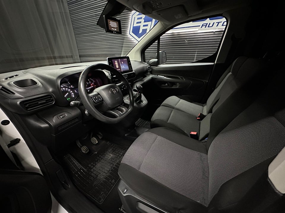 Toyota ProAce City 1,5 D 102 Medium Comfort 6d