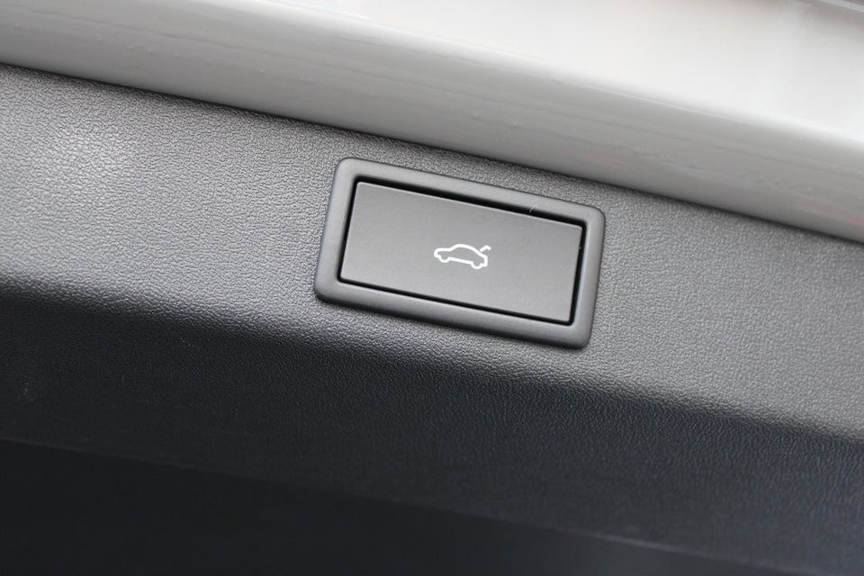 Skoda Elroq 85 iV Premium Advanced 5d