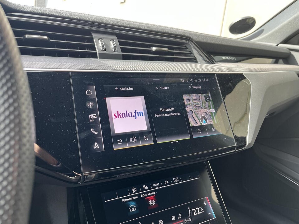 Audi Q8 e-tron 55 S-line quattro 5d