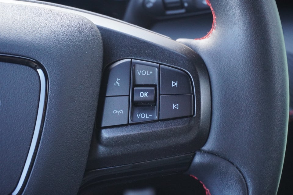 Ford Mustang Mach-E 88 Extended Range AWD 5d