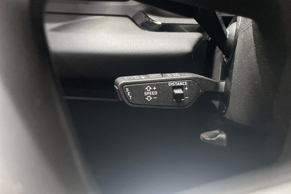 Audi Q6 e-tron Progress performance 5d