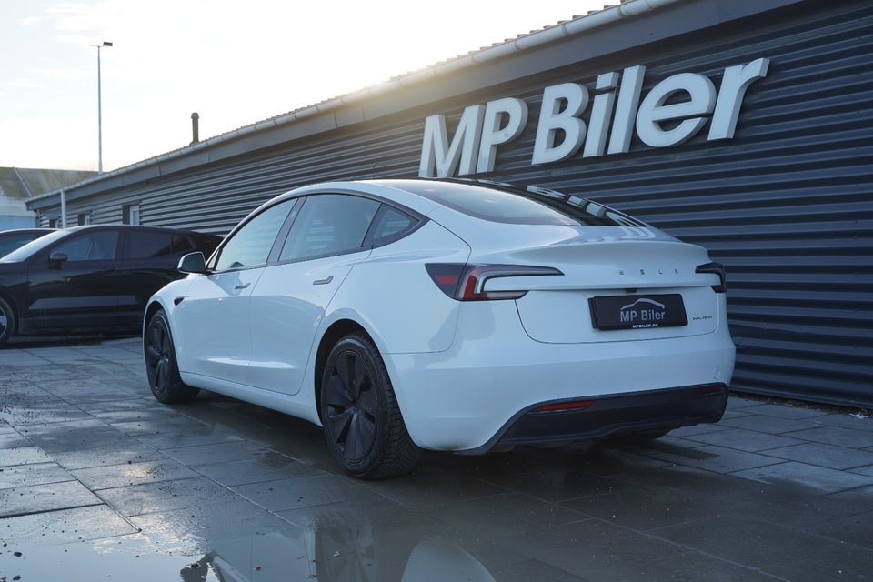 Tesla Model 3 Long Range AWD 4d