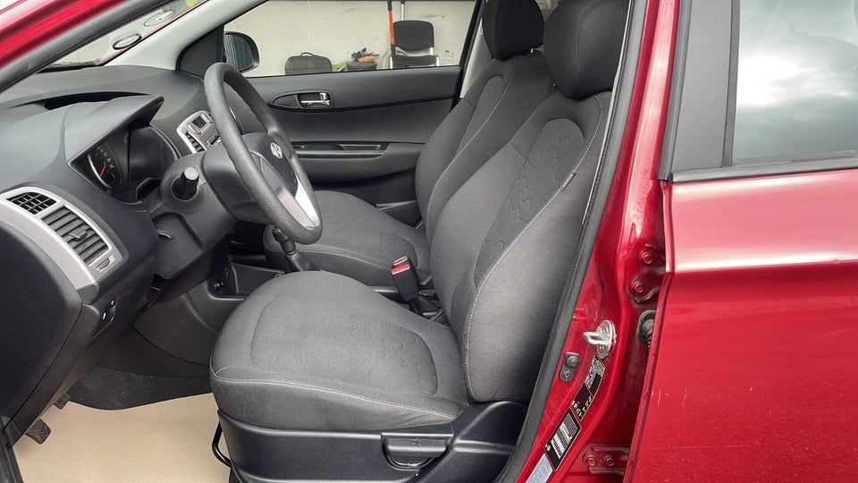 Hyundai i20 1,25 Classic 5d