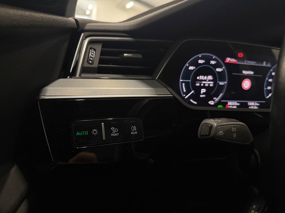 Audi e-tron 50 S-line Prestige quattro 5d