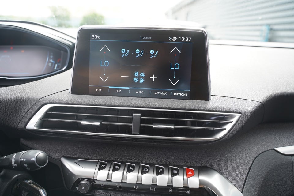 Peugeot 5008 1,2 PureTech 130 Allure 7prs 5d