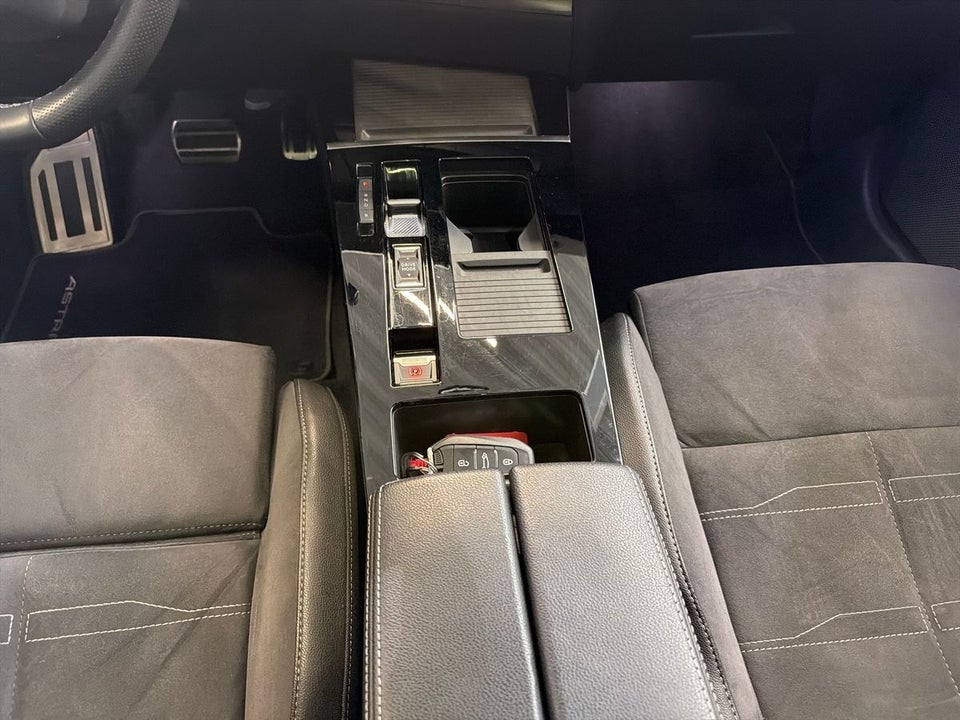 Opel Astra-e 54 Ultimate 5d