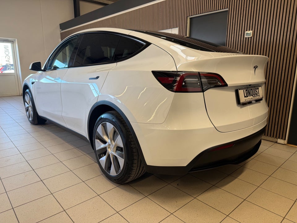 Tesla Model Y RWD 5d