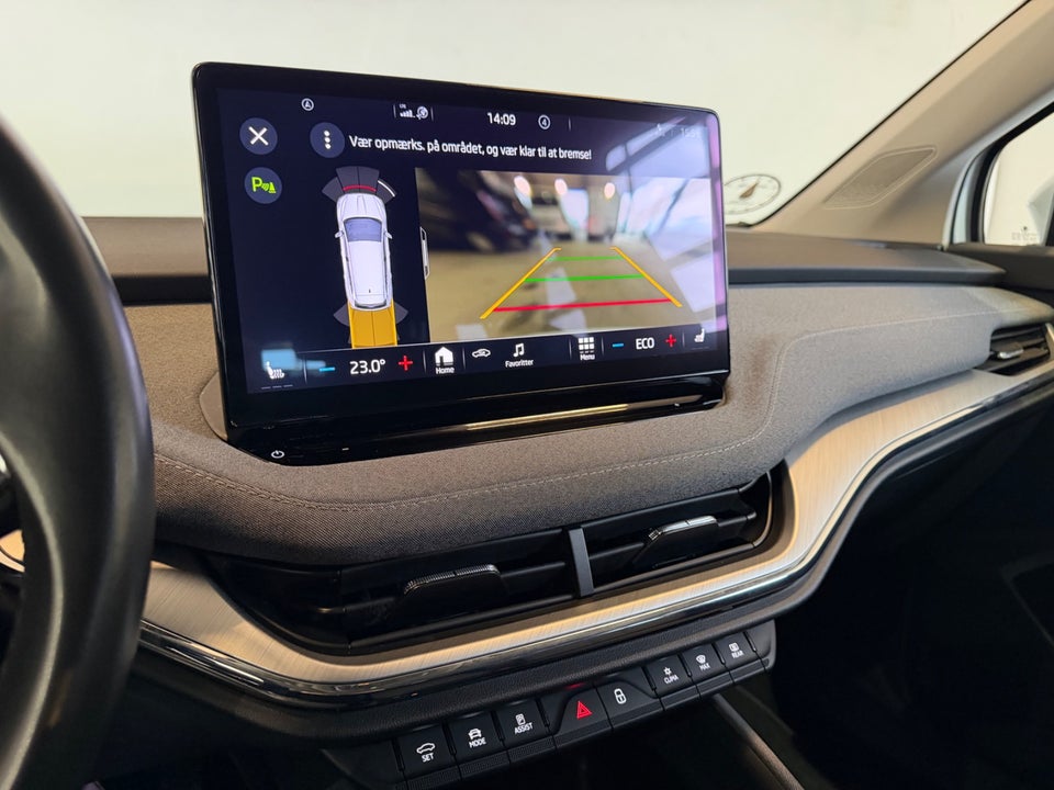 Skoda Enyaq 80 iV Plus Loft 5d