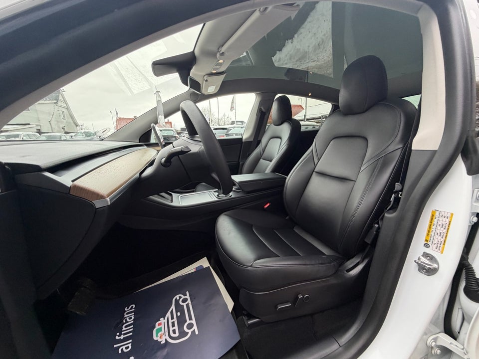 Tesla Model Y Long Range AWD 5d