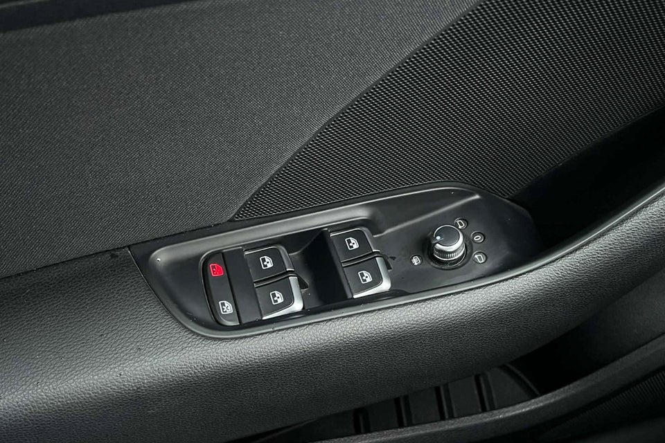 Audi A3 35 TFSi Sport Limited S-tr. 4d