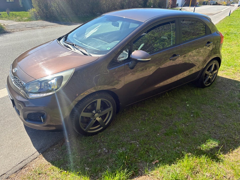 Kia Rio 1,4 CVVT Exclusive 5d