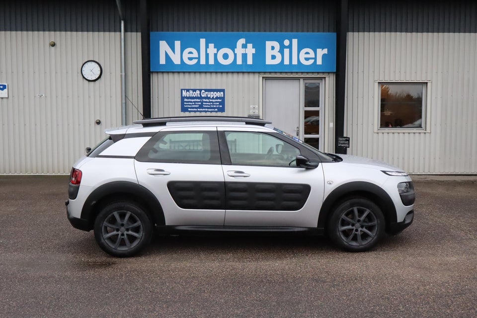 Citroën C4 Cactus 1,2 PureTech 110 Shine 5d