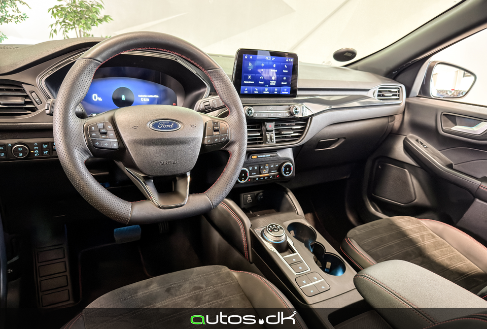 Ford Kuga 2,5 PHEV ST-Line CVT 5d