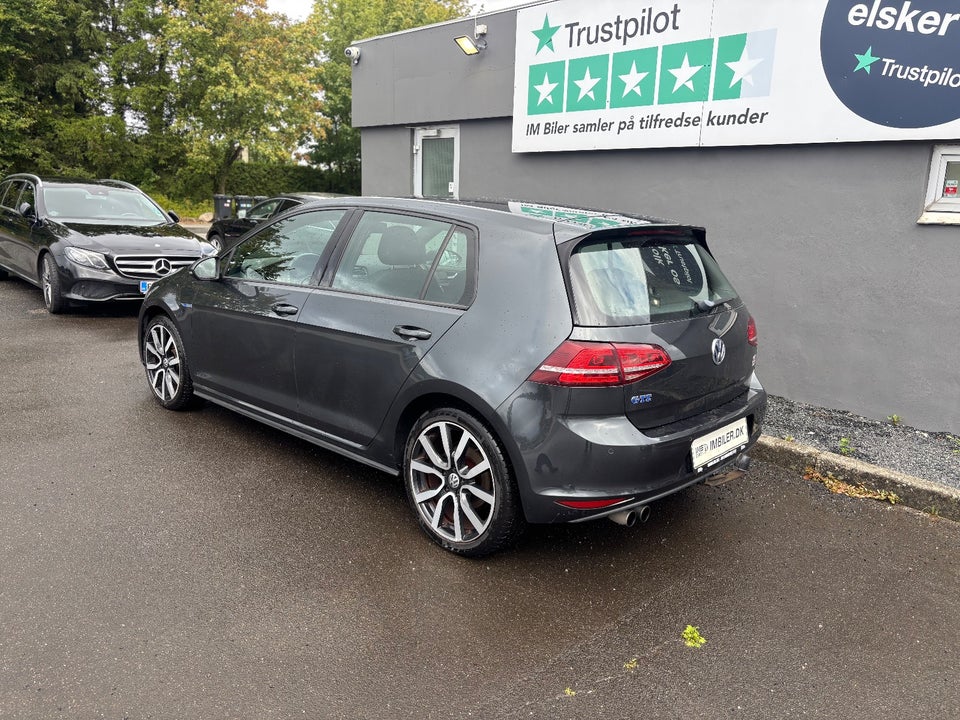 VW Golf VII 1,4 GTE Highline DSG 5d