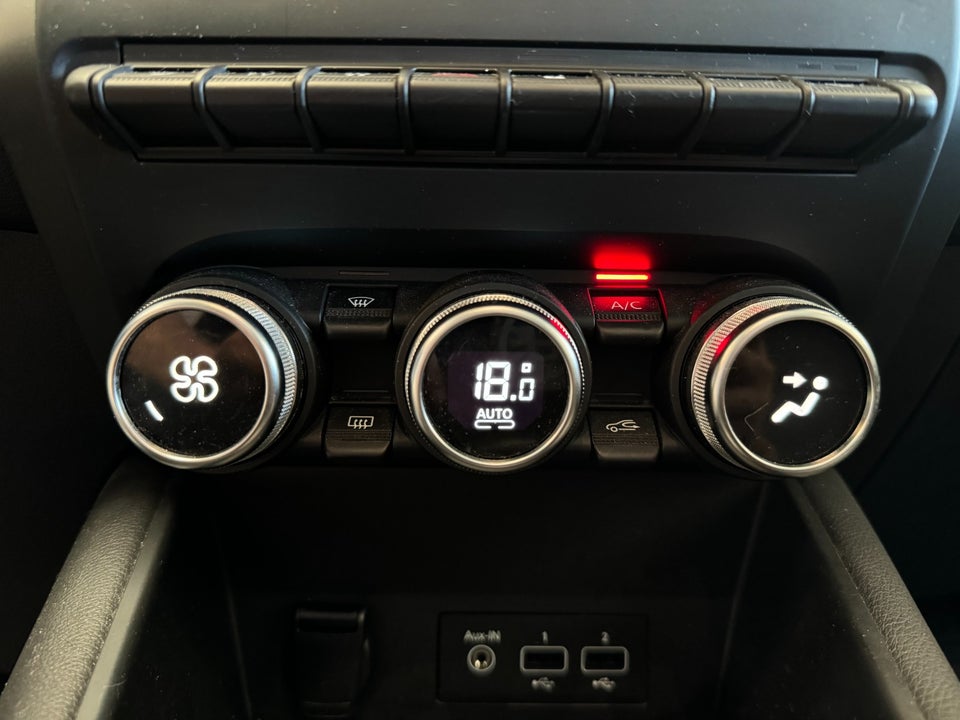 Renault Captur 1,6 E-Tech Intens 5d