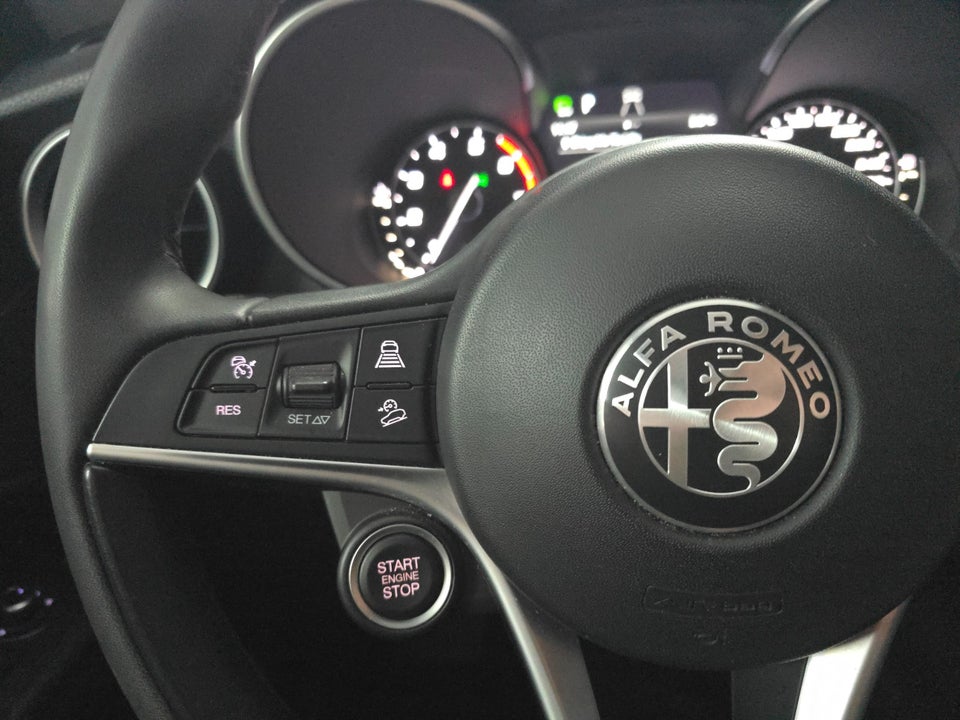 Alfa Romeo Stelvio 2,0 T 200 Edizione aut. Q4 5d