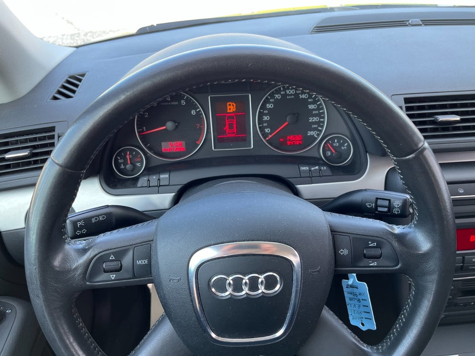 Audi A4 2,0 S-line Avant 5d