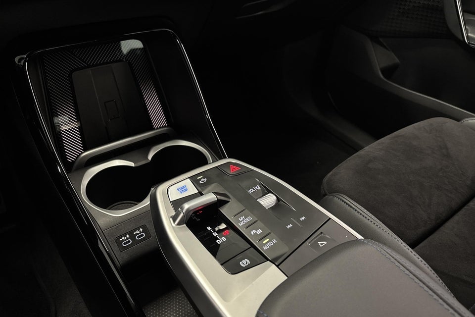 BMW iX1 eDrive20 M-Sport Pro 5d