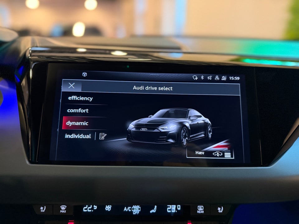 Audi e-tron GT pro quattro 4d