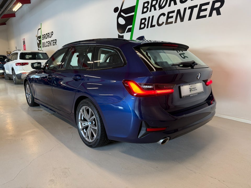 BMW 320i 2,0 Touring Sport Line aut. 5d