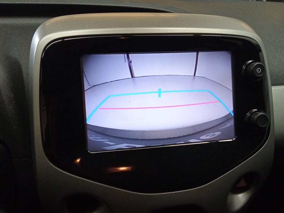 Toyota Aygo 1,0 VVT-i x-black 5d