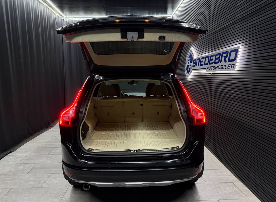 Volvo XC60 2,0 D3 150 Momentum 5d