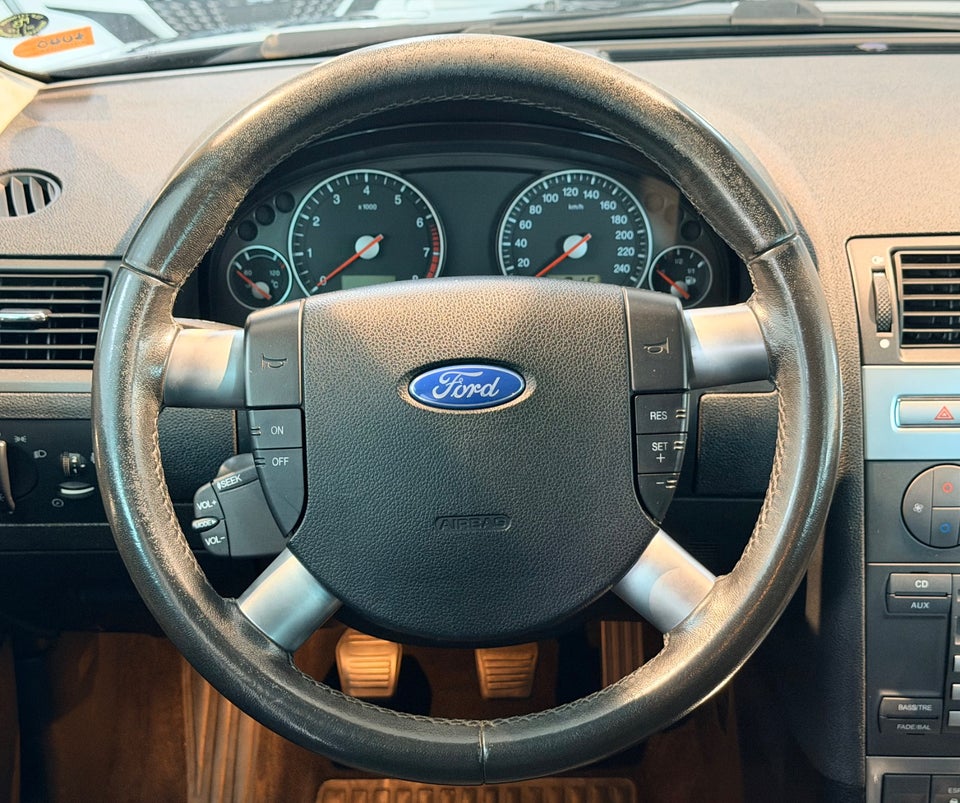 Ford Mondeo 2,0 145 Sport stc. 5d