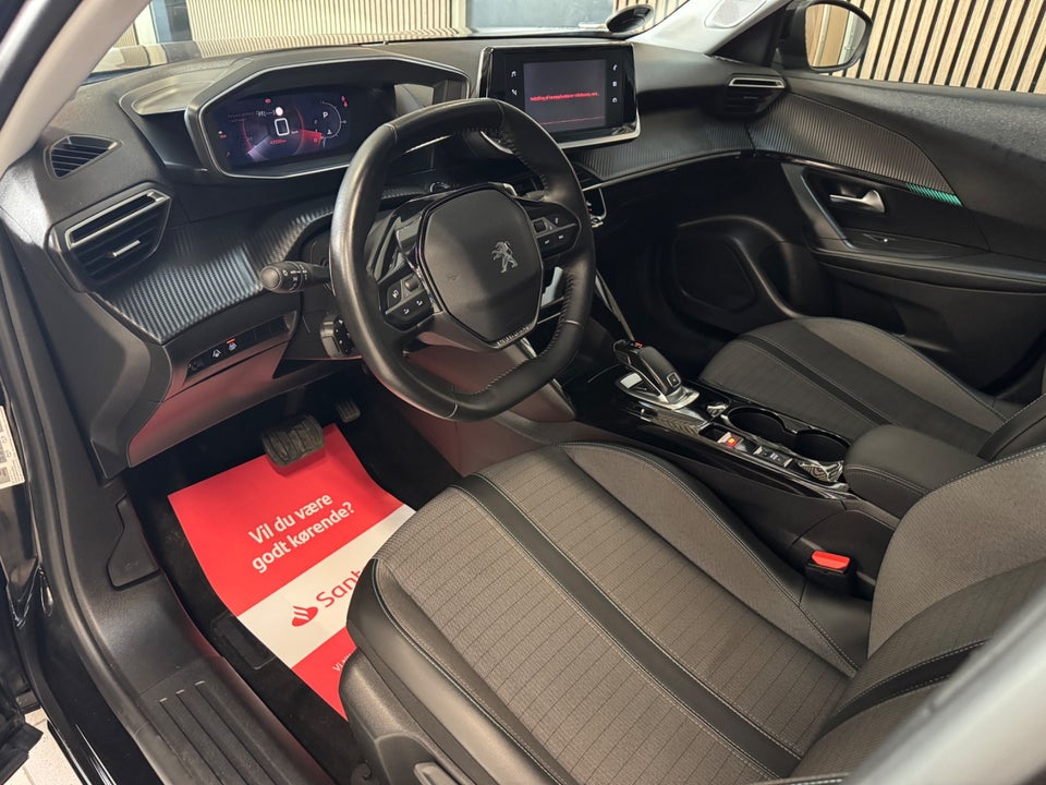 Peugeot 2008 1,2 PureTech 130 Selection Tech EAT8 5d