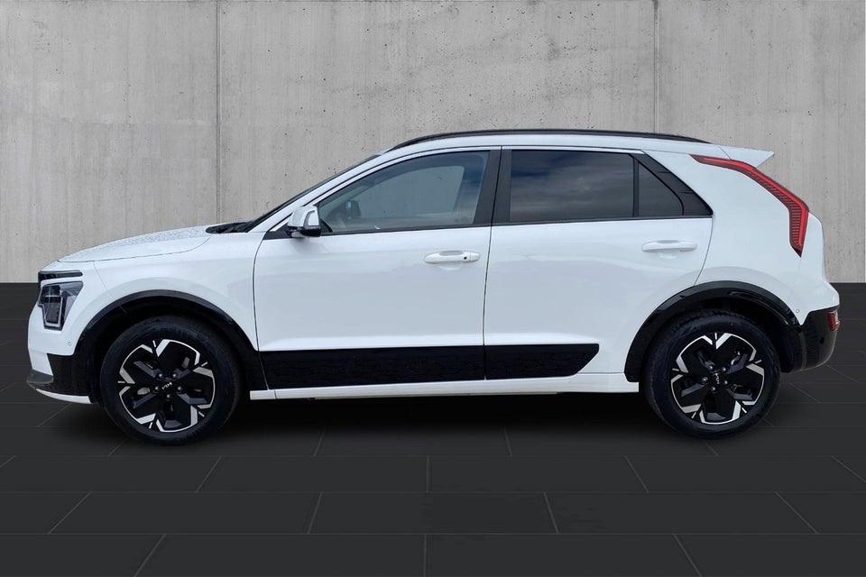 Kia Niro 64 EV Premium 5d