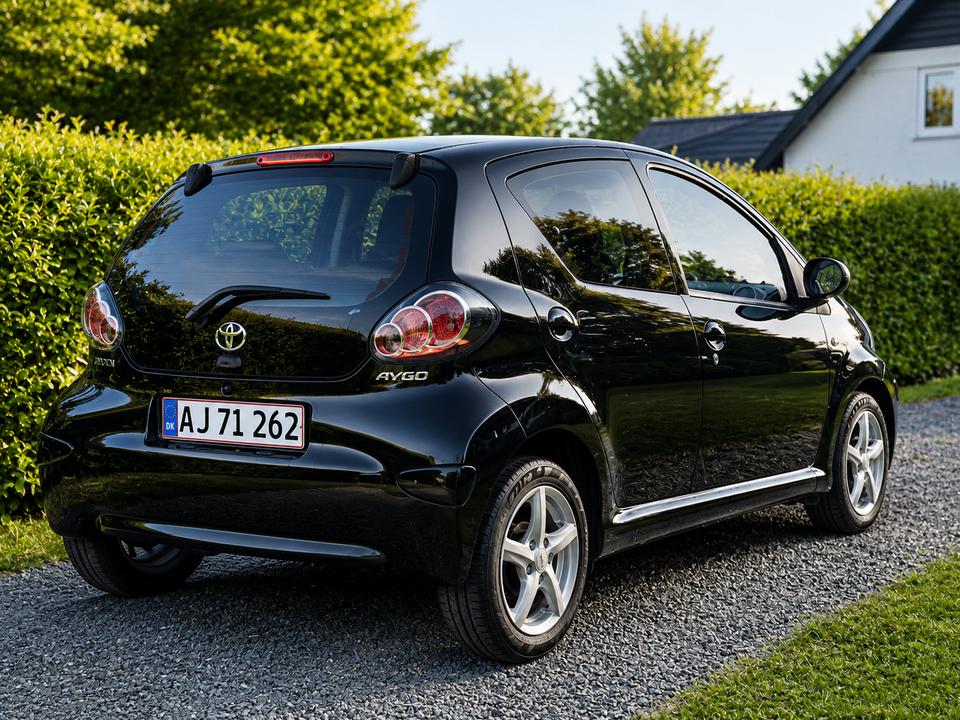 Toyota Aygo 1,0 Black 5d