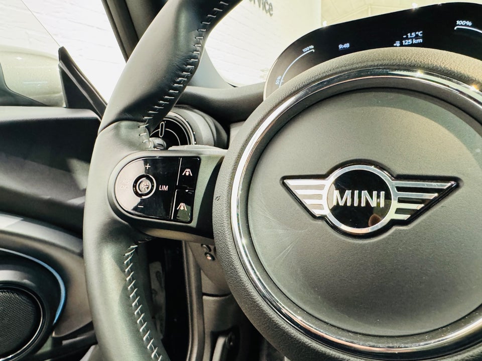 MINI Cooper SE Yours Trim 3d