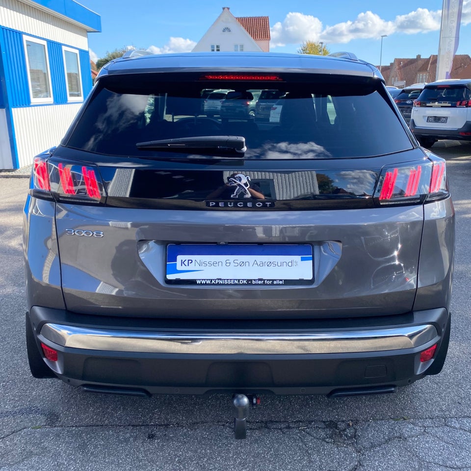 Peugeot 3008 1,5 BlueHDi 130 Allure Pack EAT8 5d