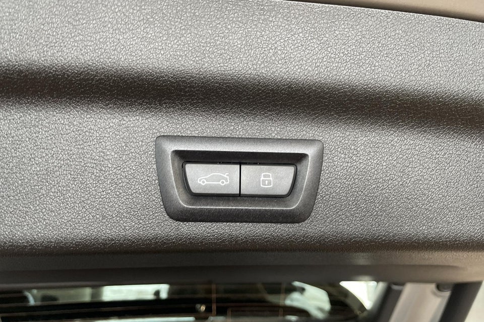 BMW iX1 eDrive20 M-Sport 5d